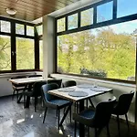 Waldhotel Ξενοδοχείο