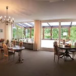 Waldhotel Ξενοδοχείο 3*