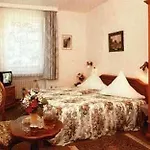 Waldhotel